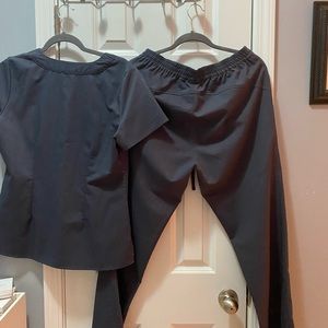 Purple label dark gray scrubs